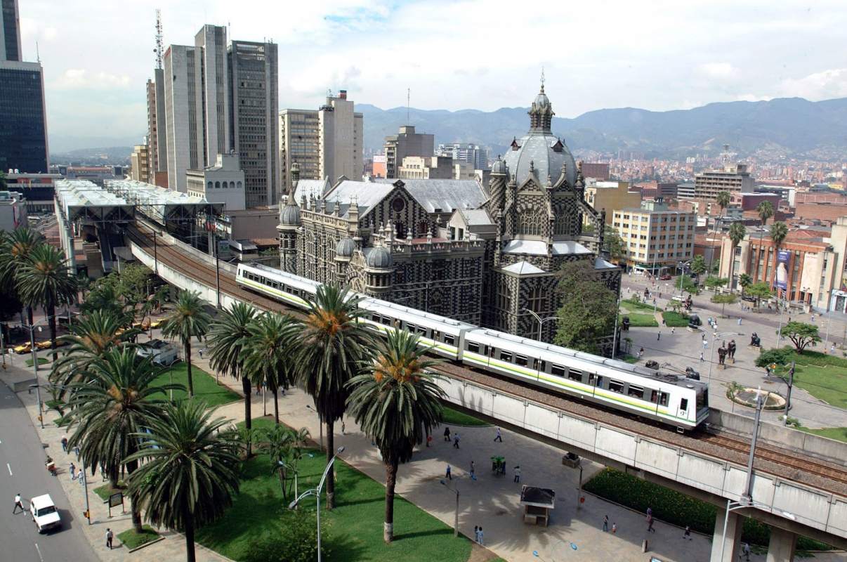 mudanzas bogota medellin